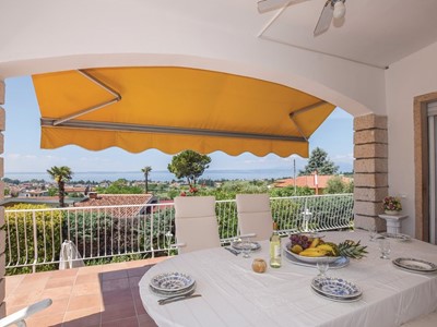 Villa for 7 people with great views of Lake Garda