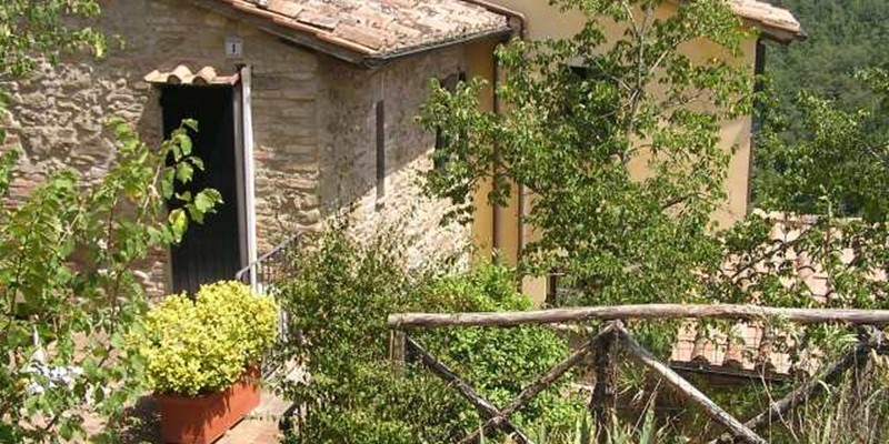 Traditional Villa With Panoramic Views To Rent In Umbria 2023