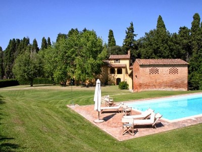 Tuscany villa with pool