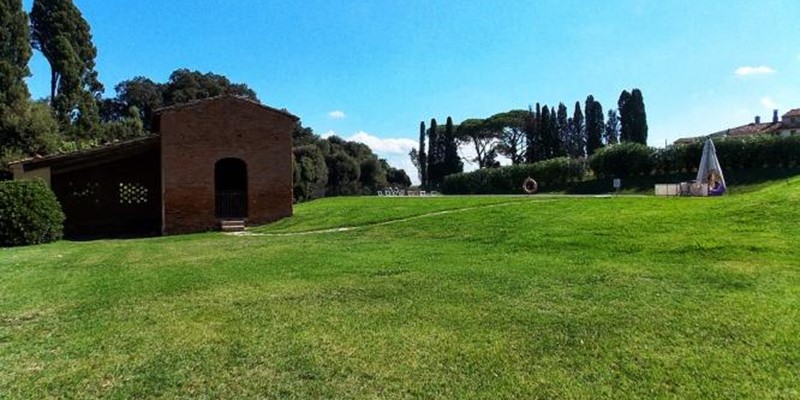 Tuscany villa with pool