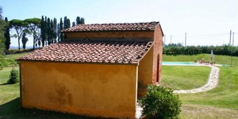 Tuscany villa with pool