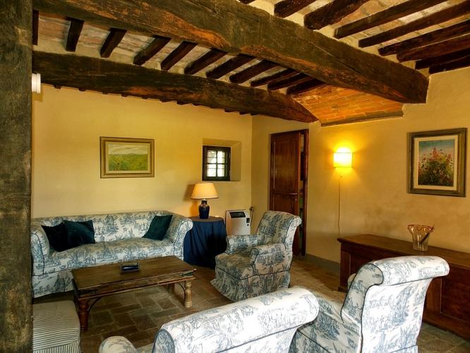 Tuscany villa with pool