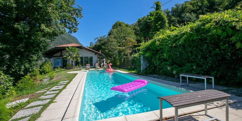 Villa with private pool & views of Lake Maggiore