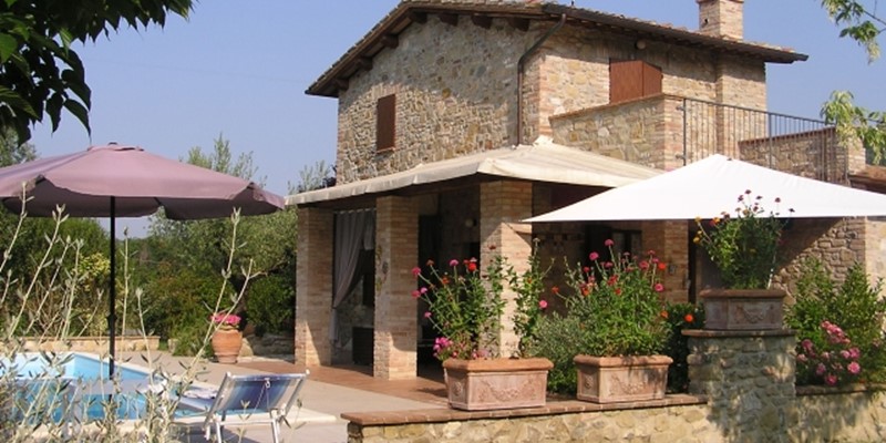 Gorgeous Umbrian stone house for small families