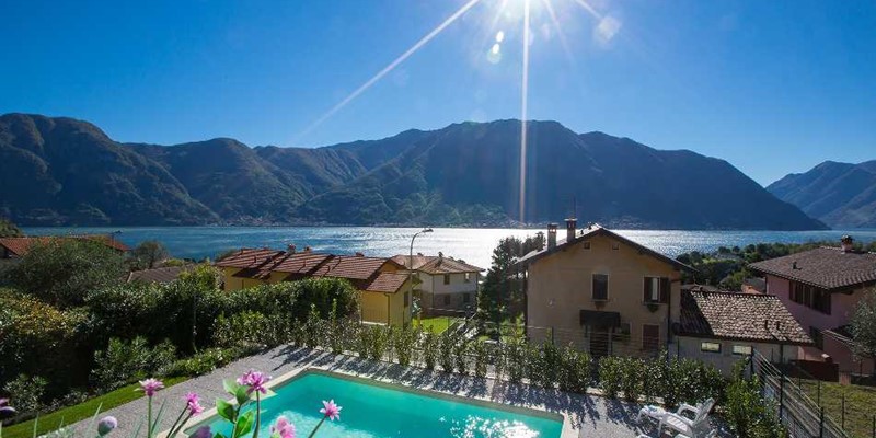 Lake Como villa with private pool