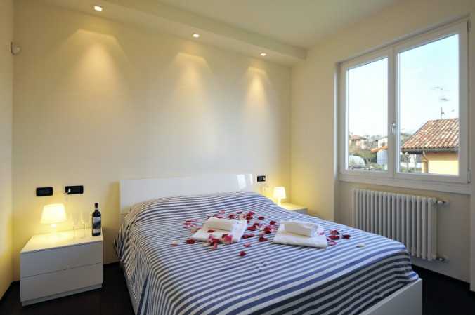 Lake Como villa with private pool