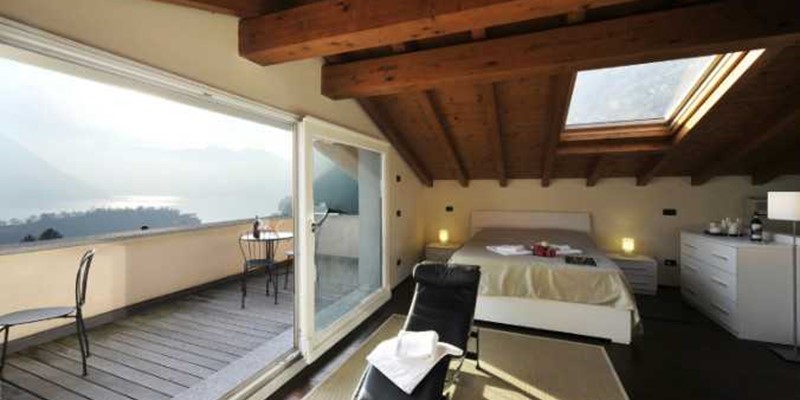 Lake Como villa with private pool