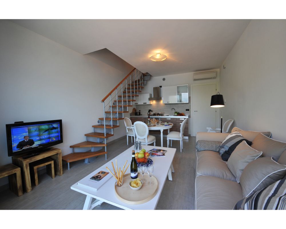 Apartment for 4 people near Bellano & has shared swimming pool