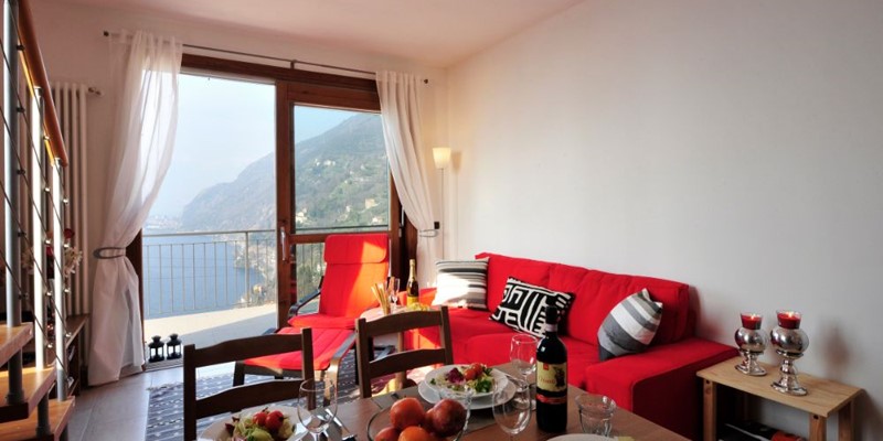 Apartment for 4 people near Bellano with shared swimming pool