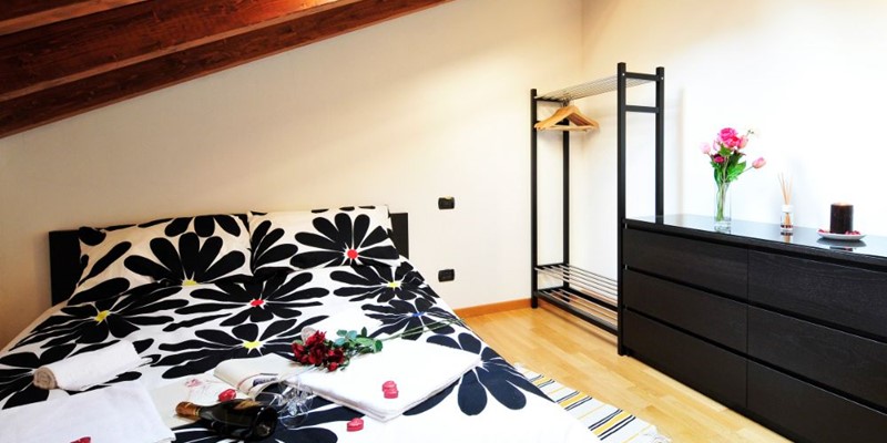 Apartment for 4 people near Bellano with shared swimming pool