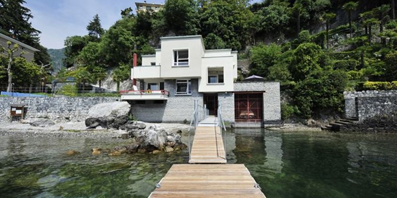 Luxury villa for 10 people with private pool on the western shores of Lake Como