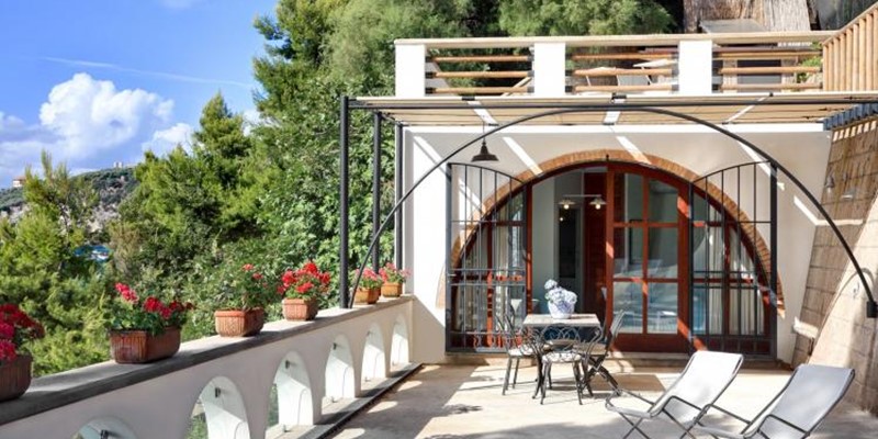 Apartment Lungomare | Romantic Apartment On The Sea Front To Rent In Sorrento, Italy 2022/2023