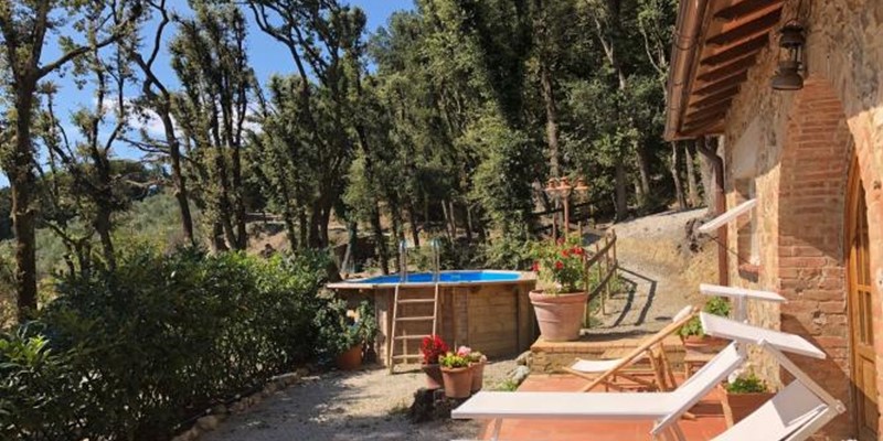 Villa suitable for 6 people in Tuscany with private swimming pool