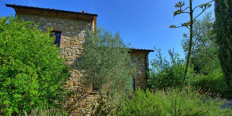 Villa for 12 people with private pool near Volterra in Tuscany