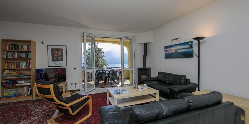 Lake Como view apartment for 6 people
