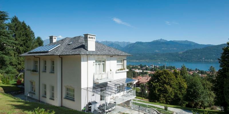 Beautiful Lake Maggiore villa with private heated swimming pool near Baveno