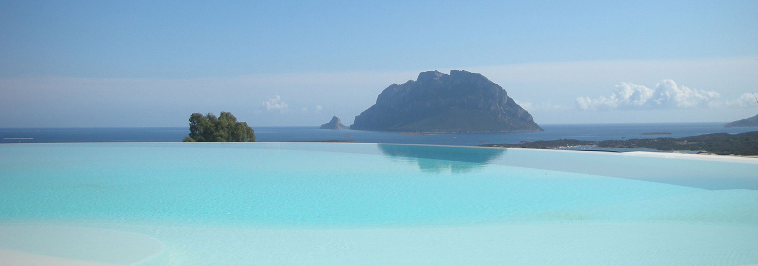 Villas in Sardinia with sea view