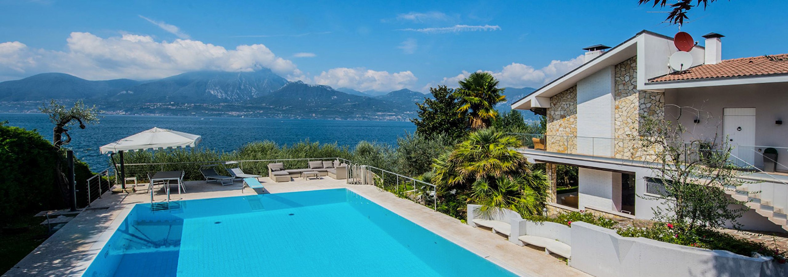 Lake View villas in Lake Garda
