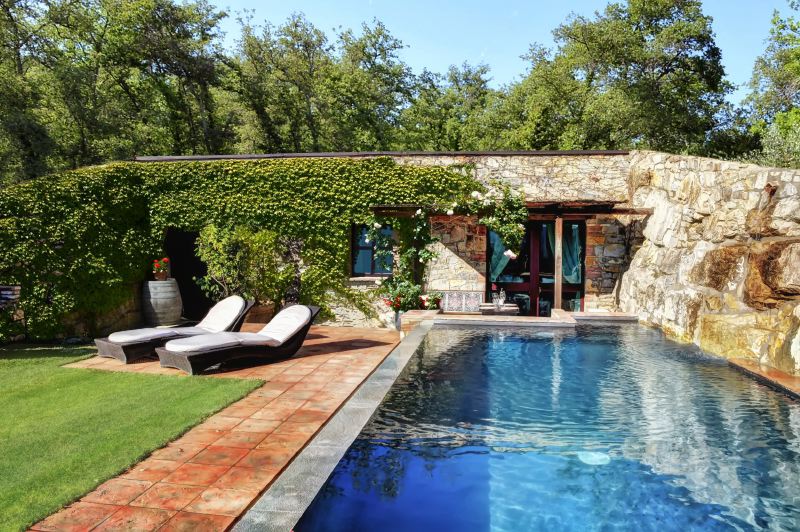 Romantic villa for 2 people in Tuscany with private swimming pool