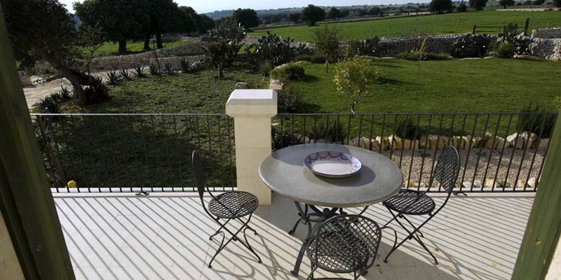 Countryside Apartment With Terrace To Rent In Sicily, Italy 2023