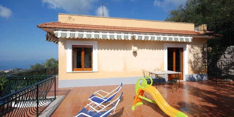 Splendid villa for 8 people with private pool near Sorrento