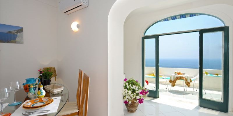 1 bedroomed apartment in Praiano for 2 people with panoramic sea views