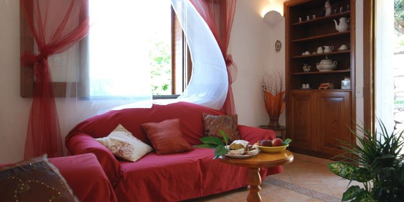 Romantic 1 bedroom apartment for 2 people on the Amalfi Coast with sea views