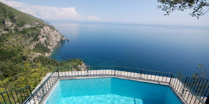 2 bedroomed villa near Postiano with private swimming pool