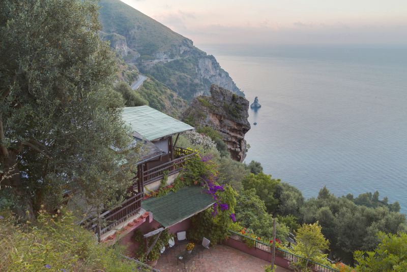4 bedroomed villa with private swimming pool near Positano