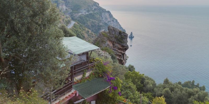 4 bedroomed villa with private swimming pool near Positano