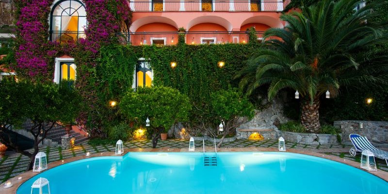 Luxury 8 bedroomed villa in Positano with private pool