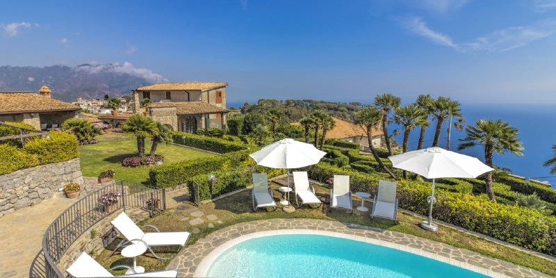 5 bedroomed luxury villa with private pool near Ravello on the Amalfi Coast