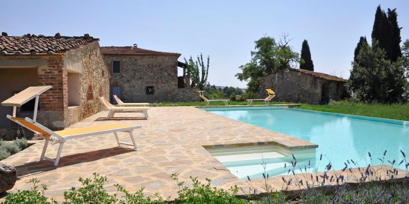 4 bedroomed villa with private pool and views of the Chianti region in Tuscany