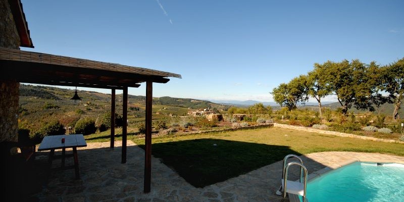 2 bedroomed villa in the Chianti region with swimming pool