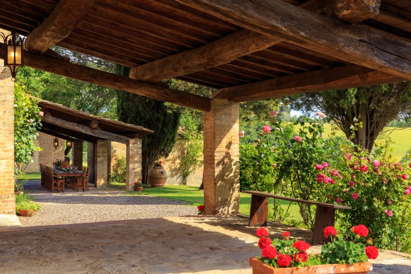 Large luxury villa in Tuscany for 18 people with private pool