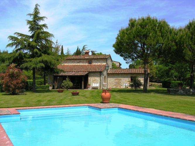 Villa for 8 with private pool near Siena & Florence in Tuscany