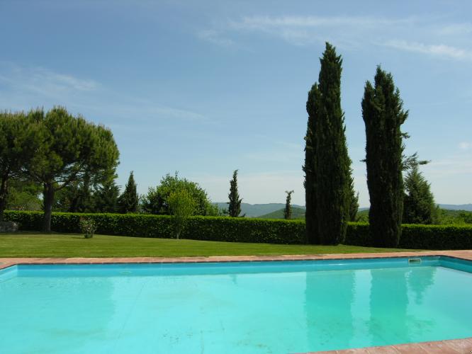 Villa for 8 with private pool near Siena & Florence in Tuscany