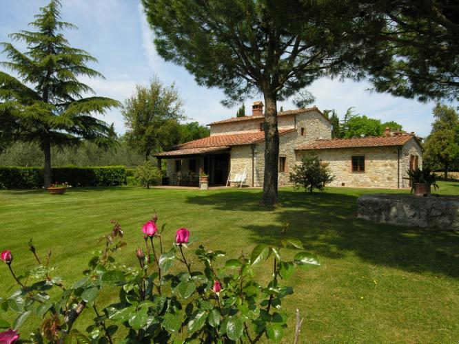 Villa for 8 with private pool near Siena & Florence in Tuscany