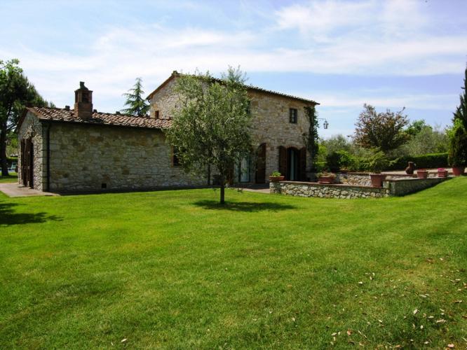 Villa for 8 with private pool near Siena & Florence in Tuscany
