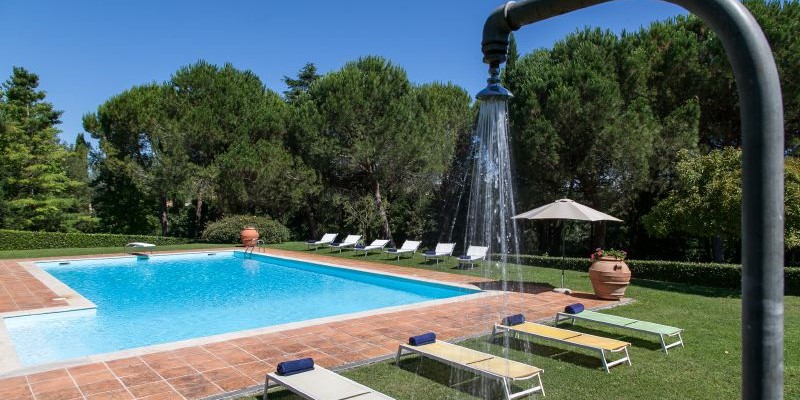 Luxury private 9 bedroomed villa with private pool in the Tuscan hills