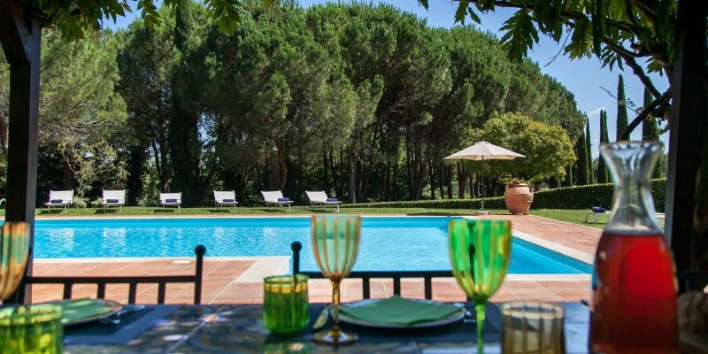Luxury private 9 bedroomed villa with private pool in the Tuscan hills