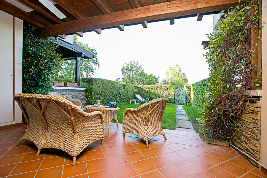 Villa with pool for 5 people within walking distance of Lake Garda