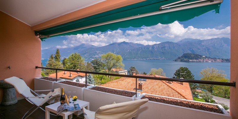 3 bedroom apartment for 7 people with views of Lake Como