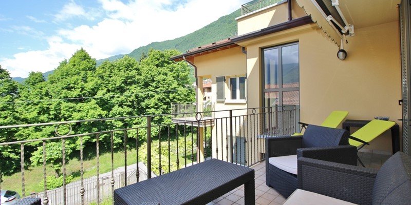 2 bedroomed apartment for 6 people with views of Lake Como