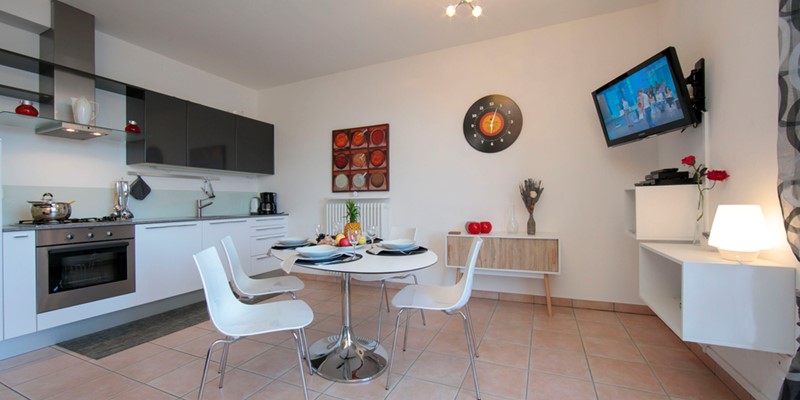 Stunning Lake Como view apartment for 4 people in 2 bedrooms