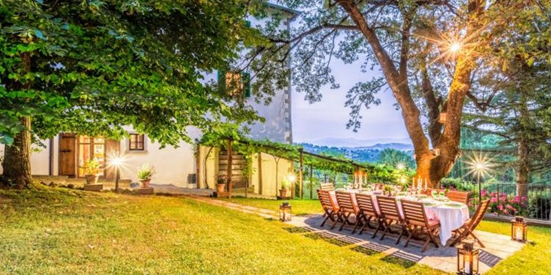 Villa in Tuscany for 12 people with private swimming pool & jacuzzi