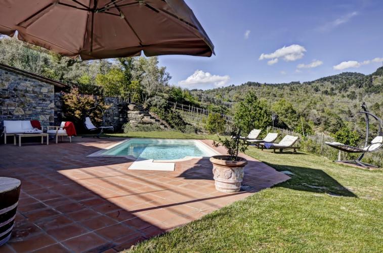 4 bedroomed villa for 8 people with private pool in the Chianti region of Tuscany