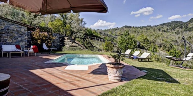 4 bedroomed villa for 8 people with private pool in the Chianti region of Tuscany