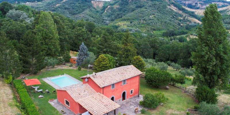 Villa Bagnoregio | Farmhouse Villa With Private Swimming Pool To Rent In Lazio, Italy 2022/2023