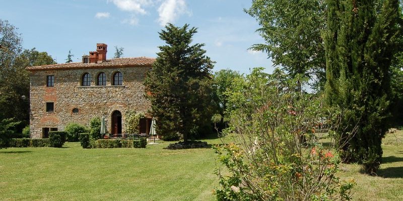 Traditional Tuscan 5 bedroomed farmhouse with private swimming pool